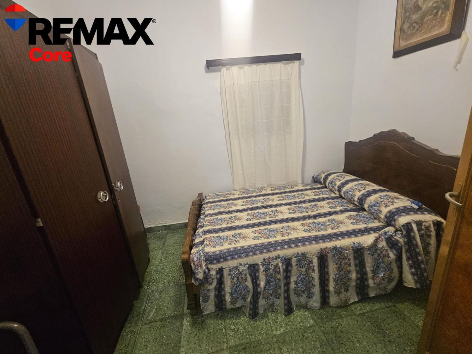 4 bedroom Villa for sale in Valdefuentes with garage - € 110,000 (Ref: 9586514)