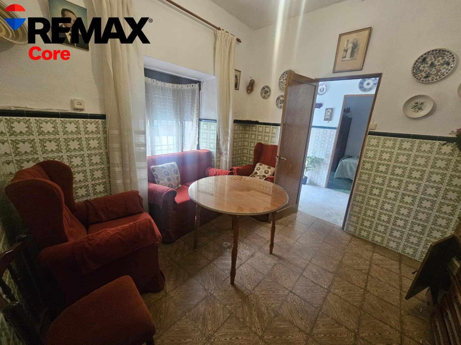 4 bedroom Villa for sale in Valdefuentes with garage - € 100,000 (Ref: 9586514)