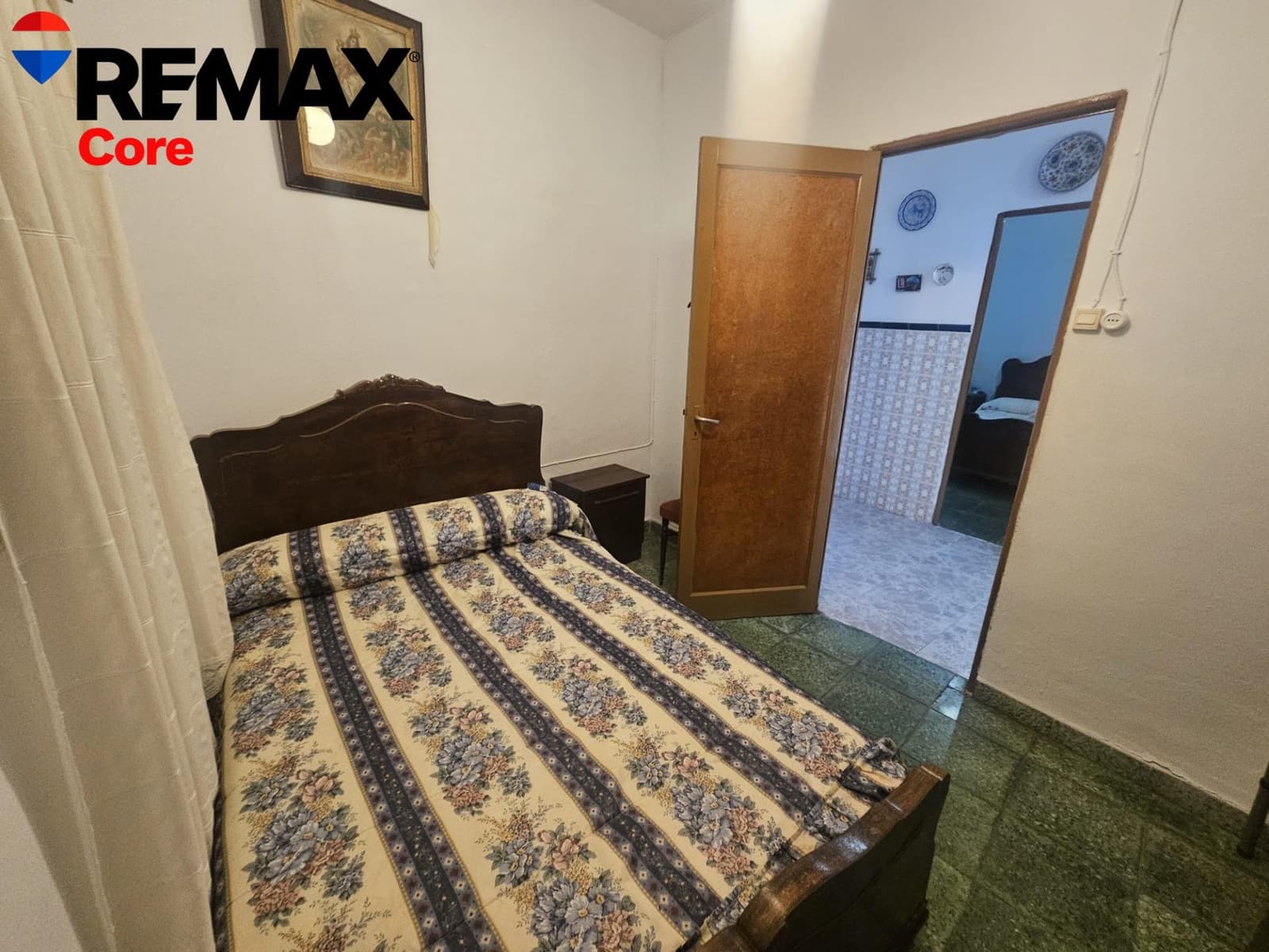 4 bedroom Villa for sale in Valdefuentes with garage - € 100,000 (Ref: 9586514)