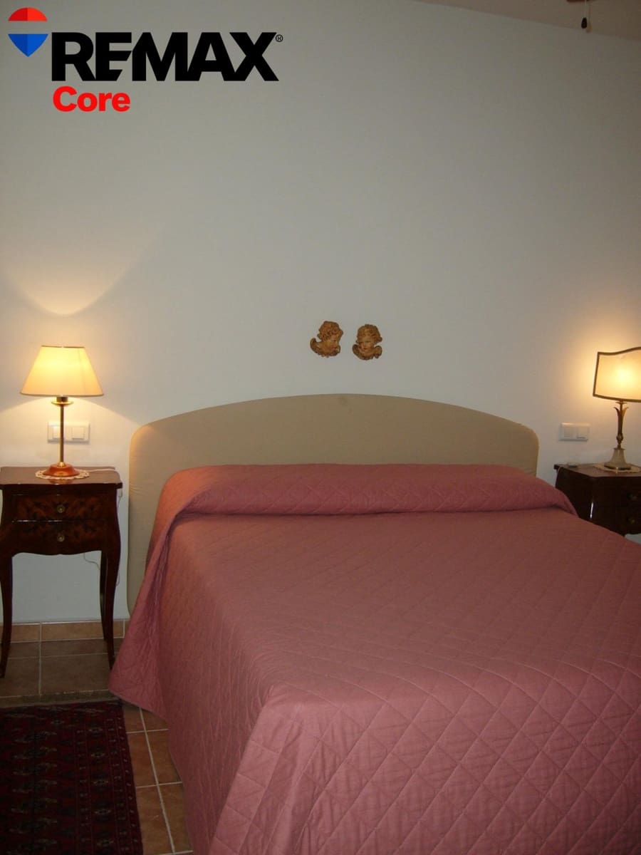 4 quarto Moradia para venda em Orellana la Vieja com garagem - 85 000 € (Ref: 9591293)