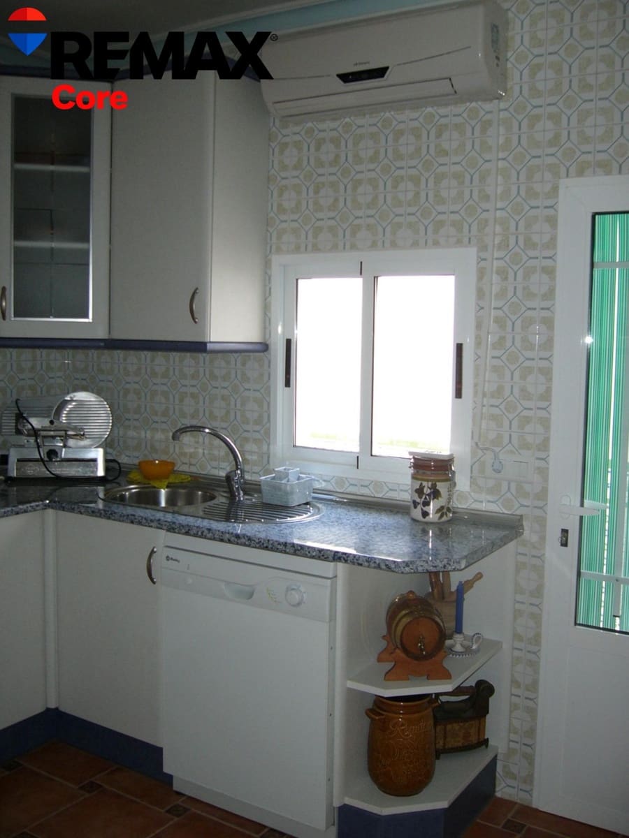 4 quarto Moradia para venda em Orellana la Vieja com garagem - 85 000 € (Ref: 9591293)