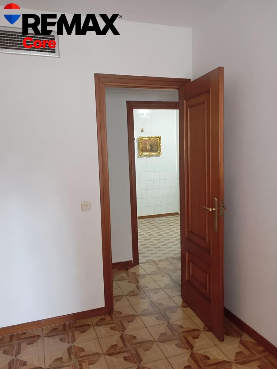 4 sovrum Lägenhet till salu i Plasencia - 170 930 € (Ref: 9611539)