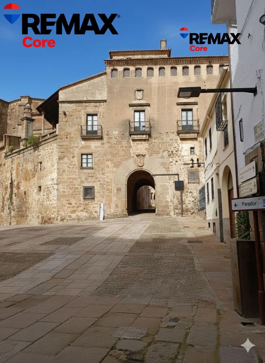 4 sovrum Lägenhet till salu i Plasencia - 170 930 € (Ref: 9611539)