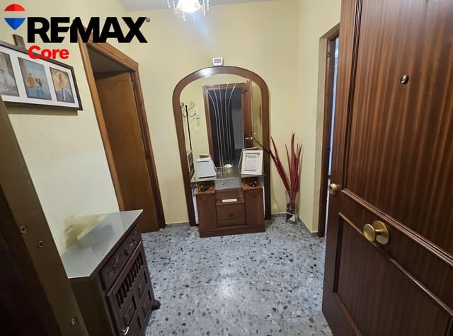 Piso de 4 habitaciones en Sierra de Fuentes en venta - 132.000 € (Ref: 9629981)