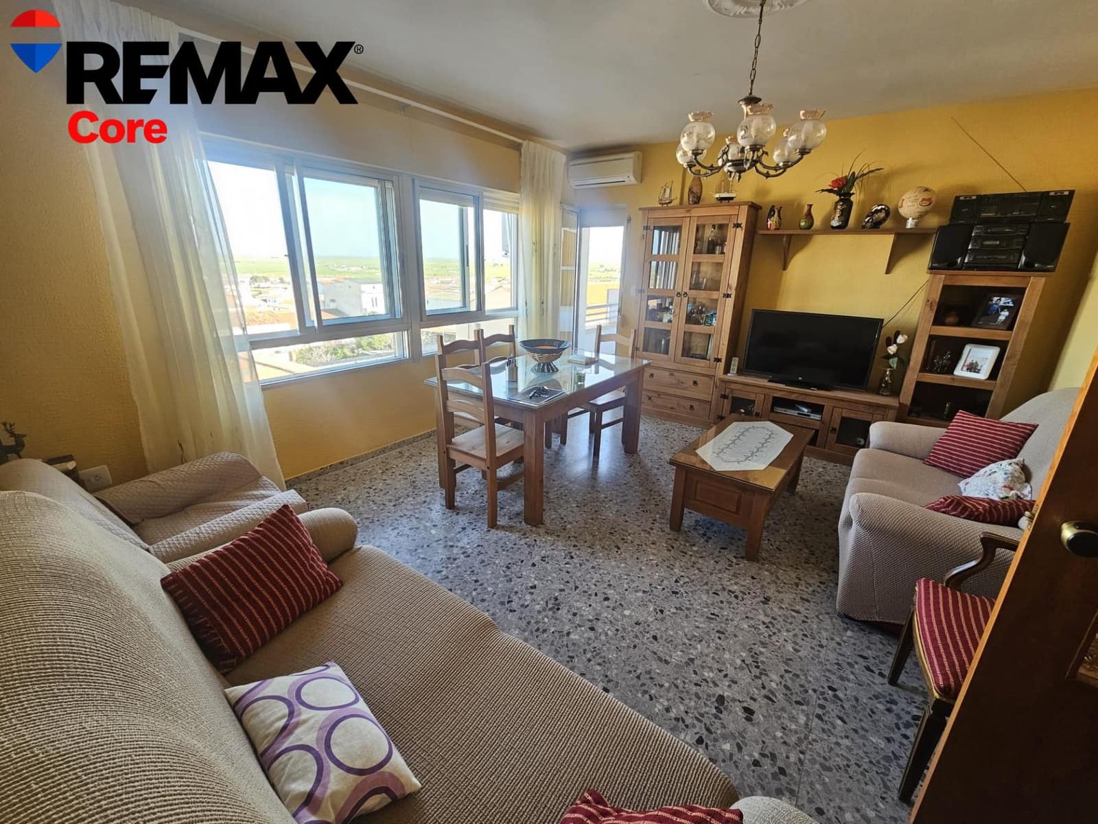 Piso de 4 habitaciones en Sierra de Fuentes en venta - 132.000 € (Ref: 9629981)