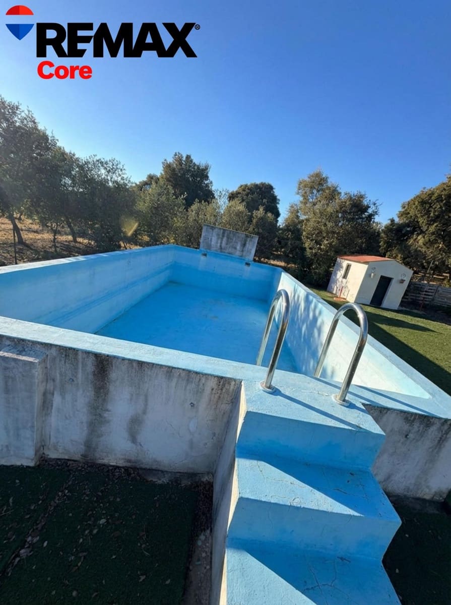 Undeveloped Land for sale in La Roca de la Sierra - € 600,000 (Ref: 9629982)