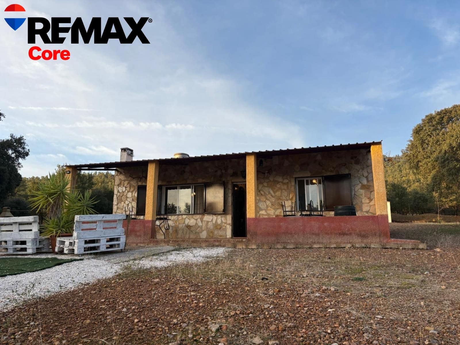 Undeveloped Land for sale in La Roca de la Sierra - € 600,000 (Ref: 9629982)