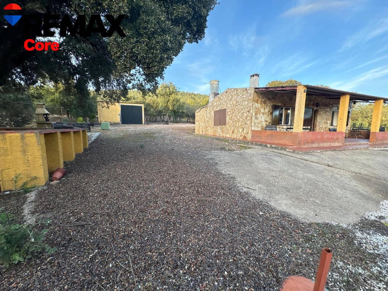 Undeveloped Land for sale in La Roca de la Sierra - € 600,000 (Ref: 9629982)