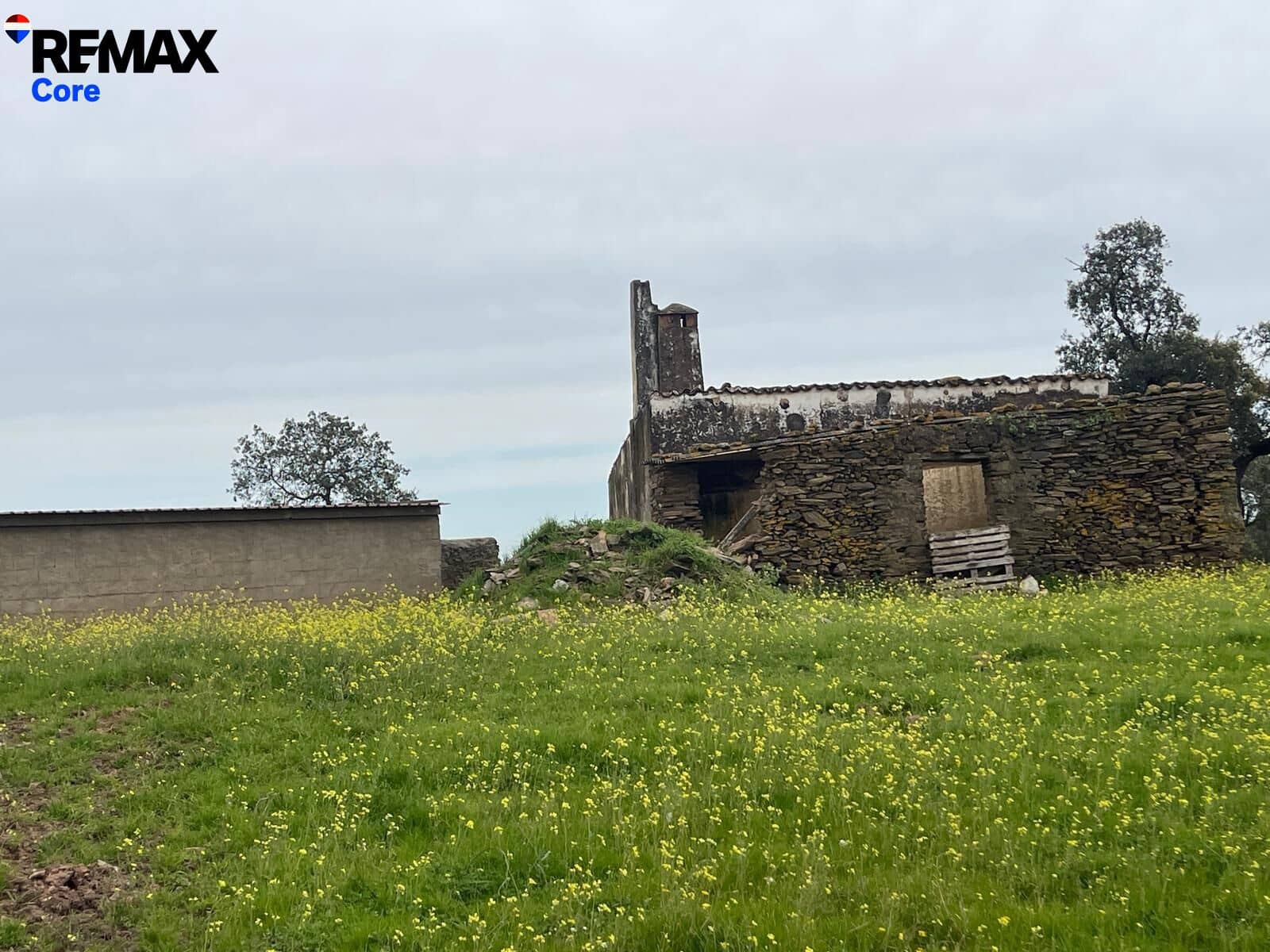 Ubebygd land til salgs i Alconchel - € 339 900 (Ref: 9659441)