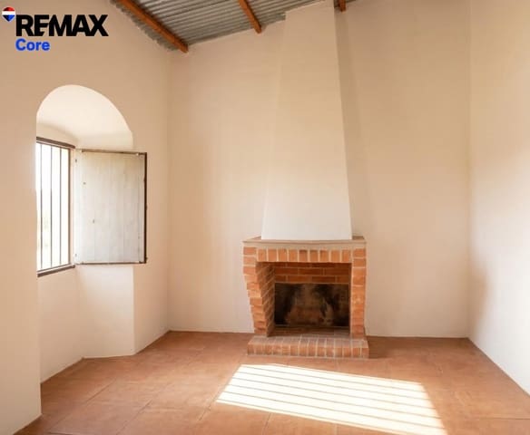 Rakentamaton maa myytävänä paikassa Montánchez - 33 000 € (Ref: 9661960)