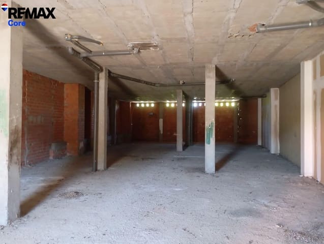 Commercieel te koop in Cáceres stad - € 159.075 (Ref: 9661961)