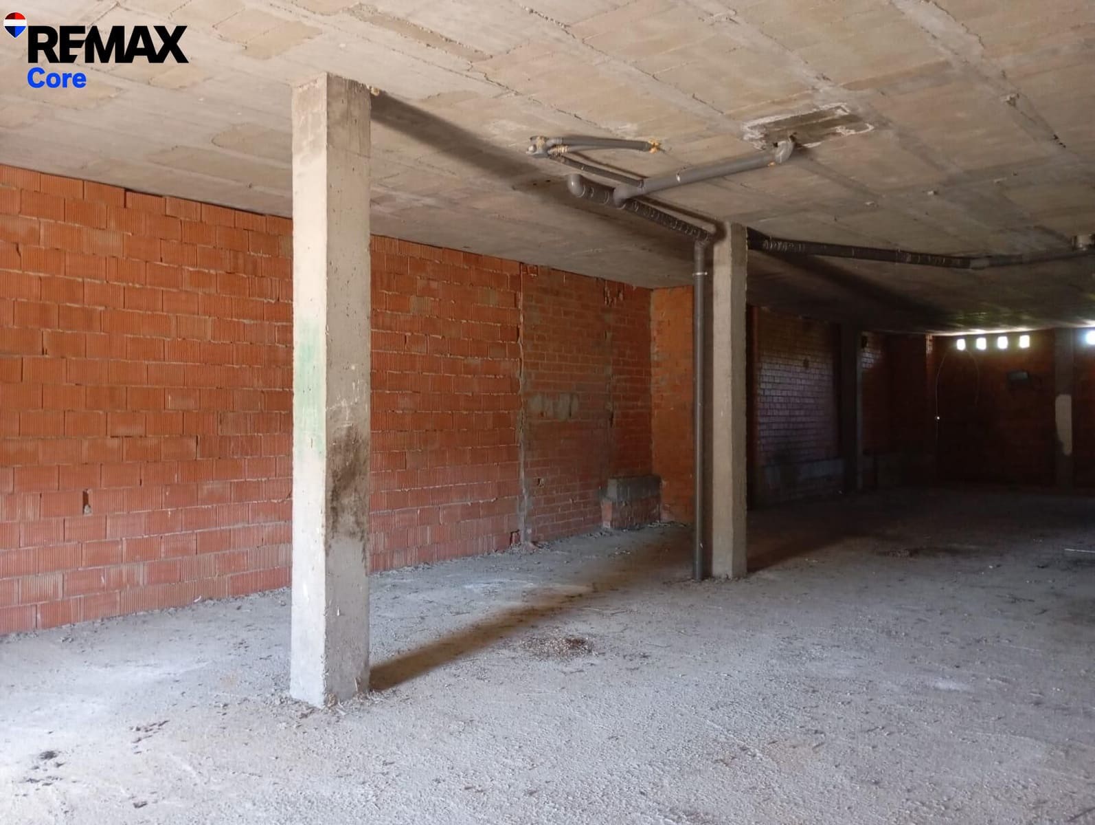 Commercieel te koop in Caceres stad - € 159.075 (Ref: 9661961)