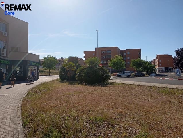 Commercieel te koop in Cáceres stad - € 159.075 (Ref: 9661961)