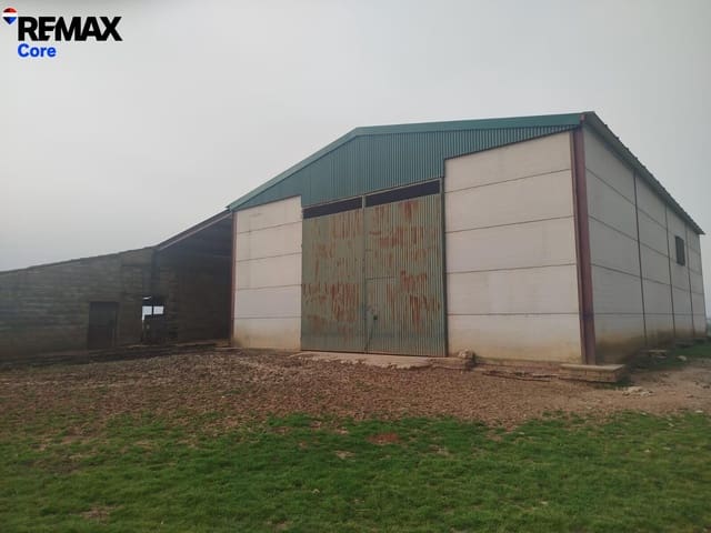 Rakentamaton maa myytävänä paikassa Zorita - 1 530 000 € (Ref: 9661965)