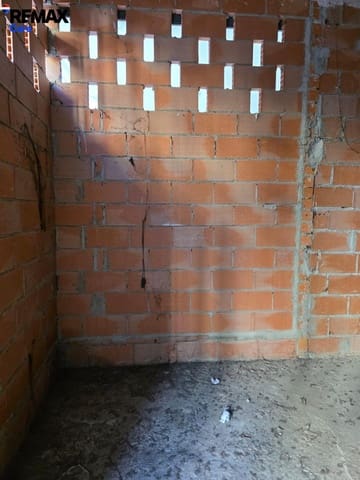 Commercieel te koop in Badajoz stad - € 43.000 (Ref: 9690610)