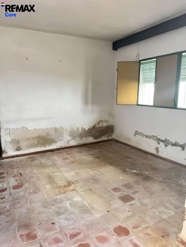 5 bedroom Semi-detached Villa for sale in Villafranco del Guadiana, Badajoz city with garage - € 141,500 (Ref: 9701636)