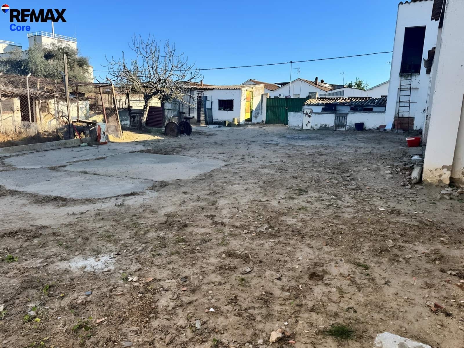 5 bedroom Semi-detached Villa for sale in Villafranco del Guadiana with garage - € 141,500 (Ref: 9701636)