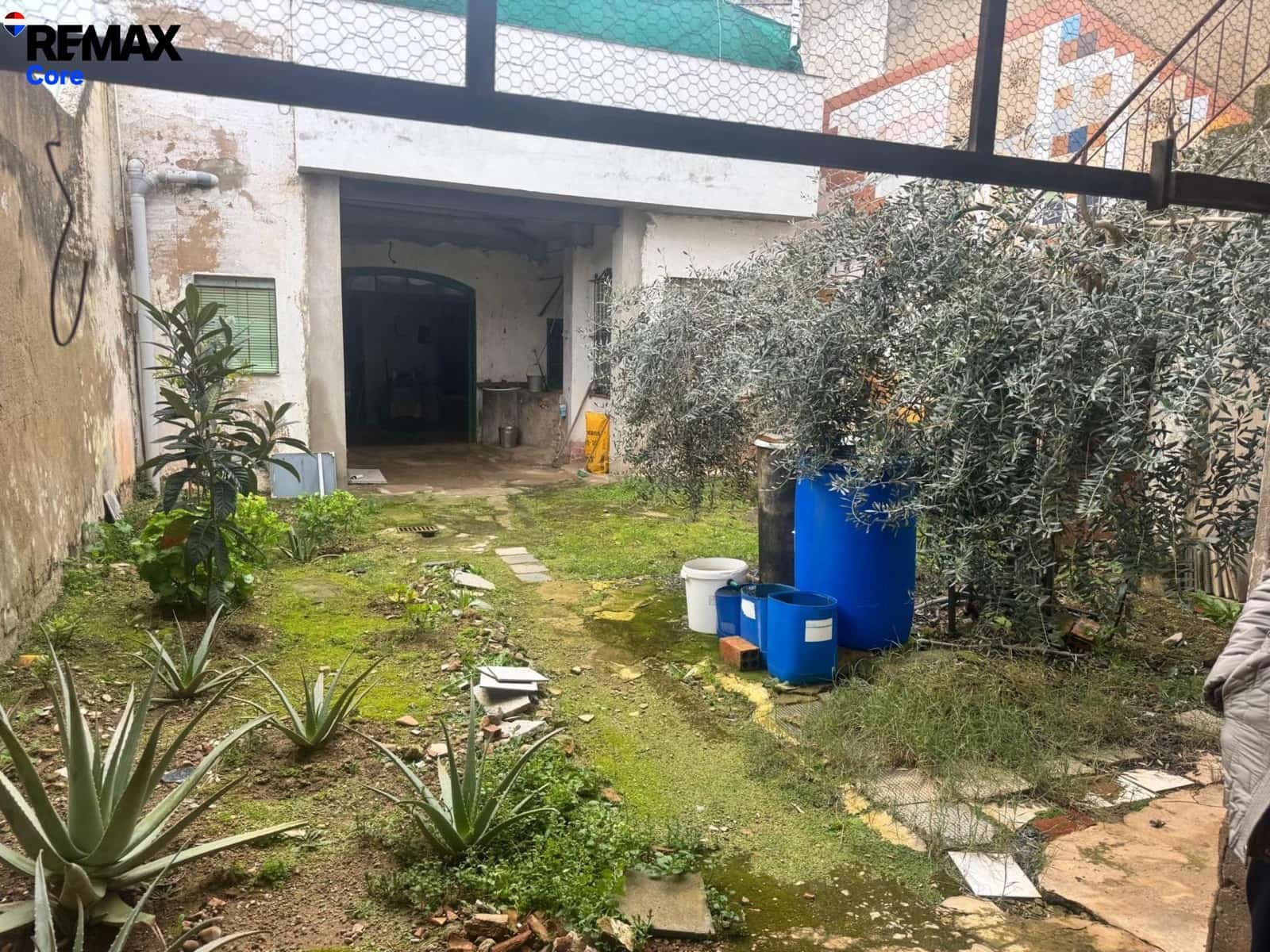 Commercial for sale in Talavera la Real with garage - € 170,000 (Ref: 9701637)