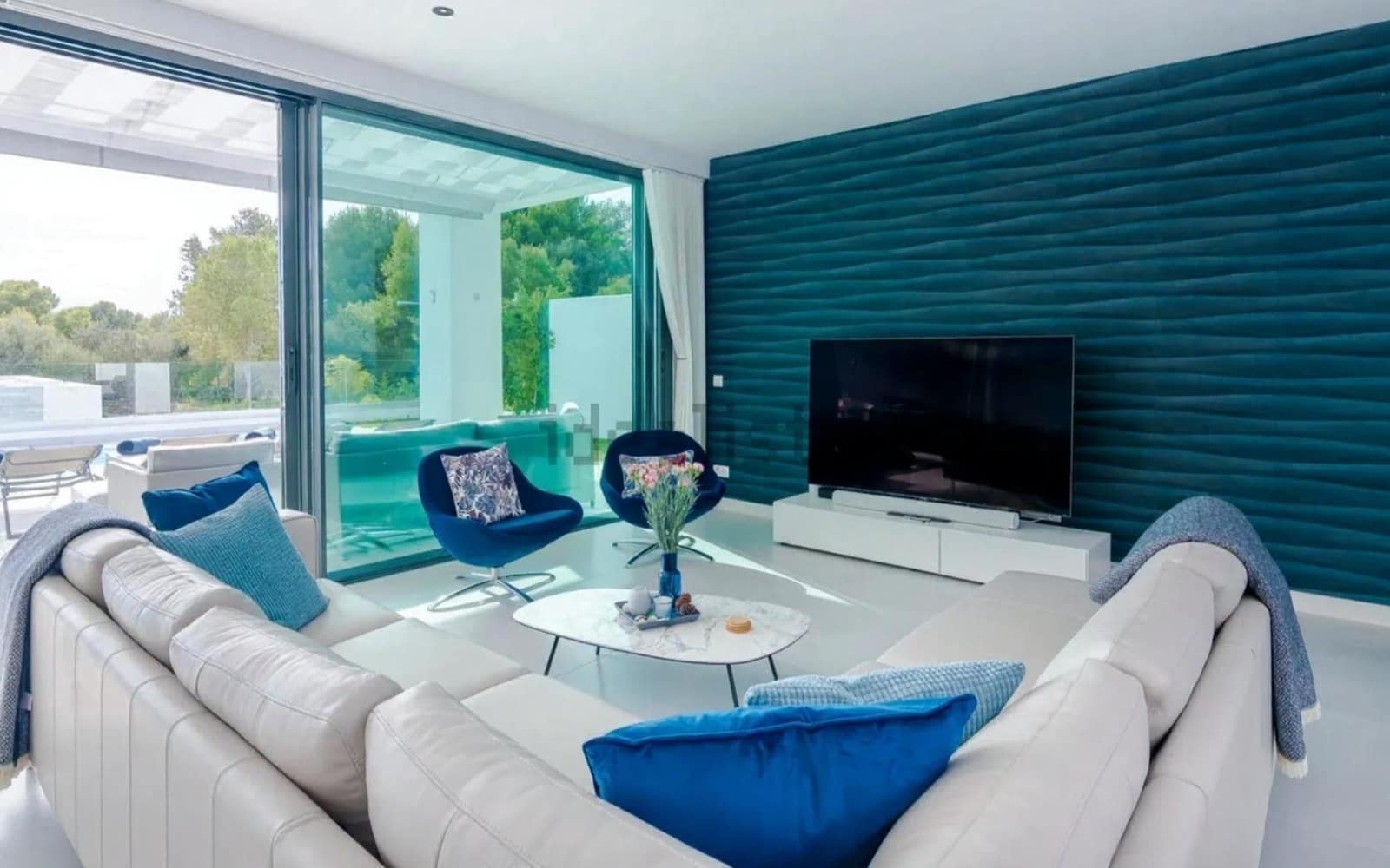 4 Zimmer Villa zu verkaufen in Sitio de Calahonda mit Pool Garage - 2.100.000 € (Ref: 9711977)