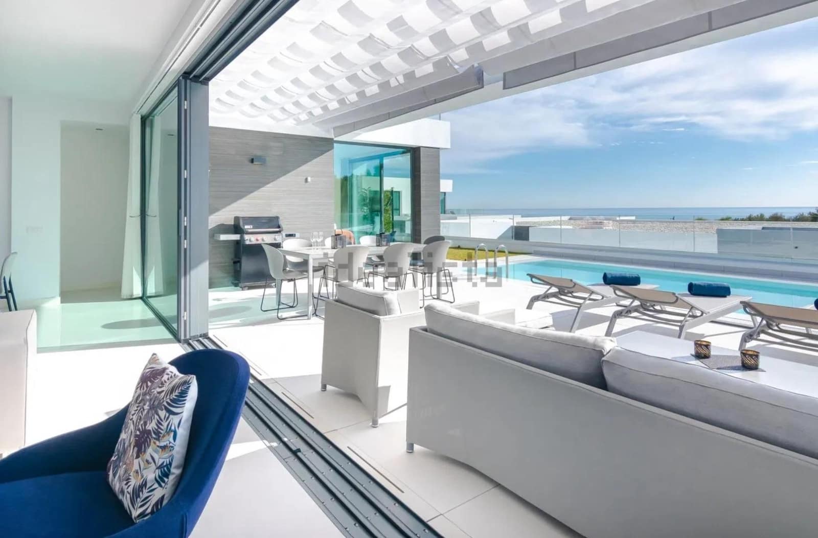 4 Zimmer Villa zu verkaufen in Sitio de Calahonda mit Pool Garage - 2.100.000 € (Ref: 9711977)