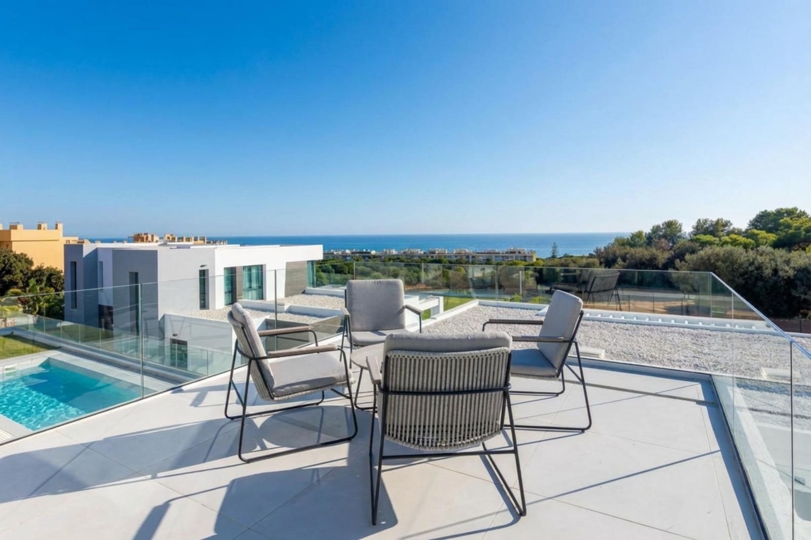 4 Zimmer Villa zu verkaufen in Sitio de Calahonda mit Pool Garage - 2.100.000 € (Ref: 9711977)