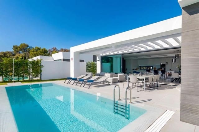 4 Zimmer Villa zu verkaufen in Sitio de Calahonda, Mijas mit Pool Garage - 2.100.000 € (Ref: 9711977)