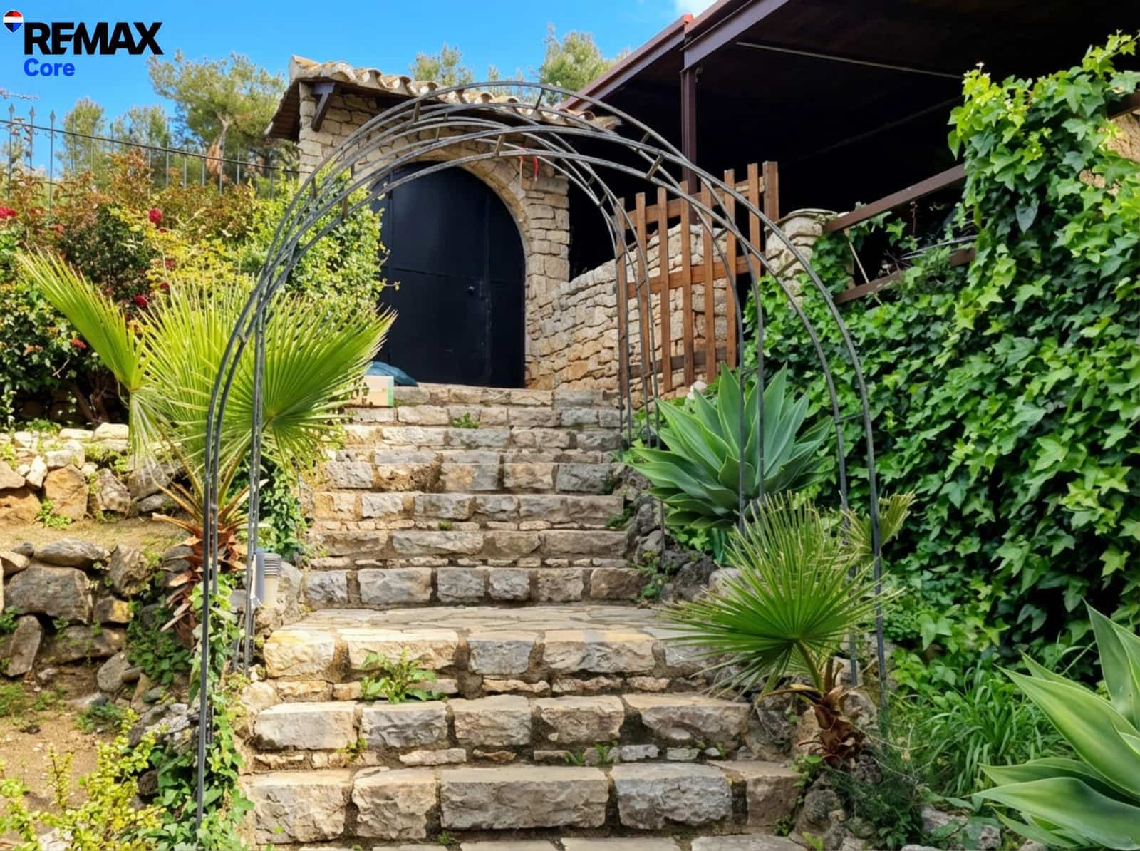 Chalet de 3 habitaciones en Río Real en venta con piscina garaje - 1.600.000 € (Ref: 9719962)