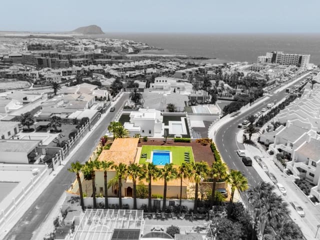 8 soveværelse Villa til salg i Golf del Sur, San Miguel de Abona med swimmingpool garage - € 1.800.000 (Ref: 9190522)
