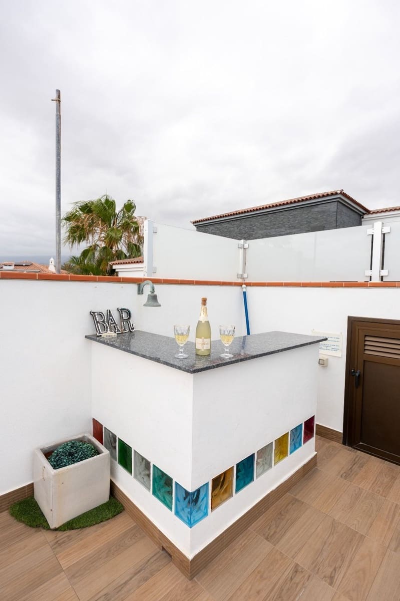 4 soveværelse Villa til salg i Golf del Sur med swimmingpool garage - € 1.100.000 (Ref: 9190523)