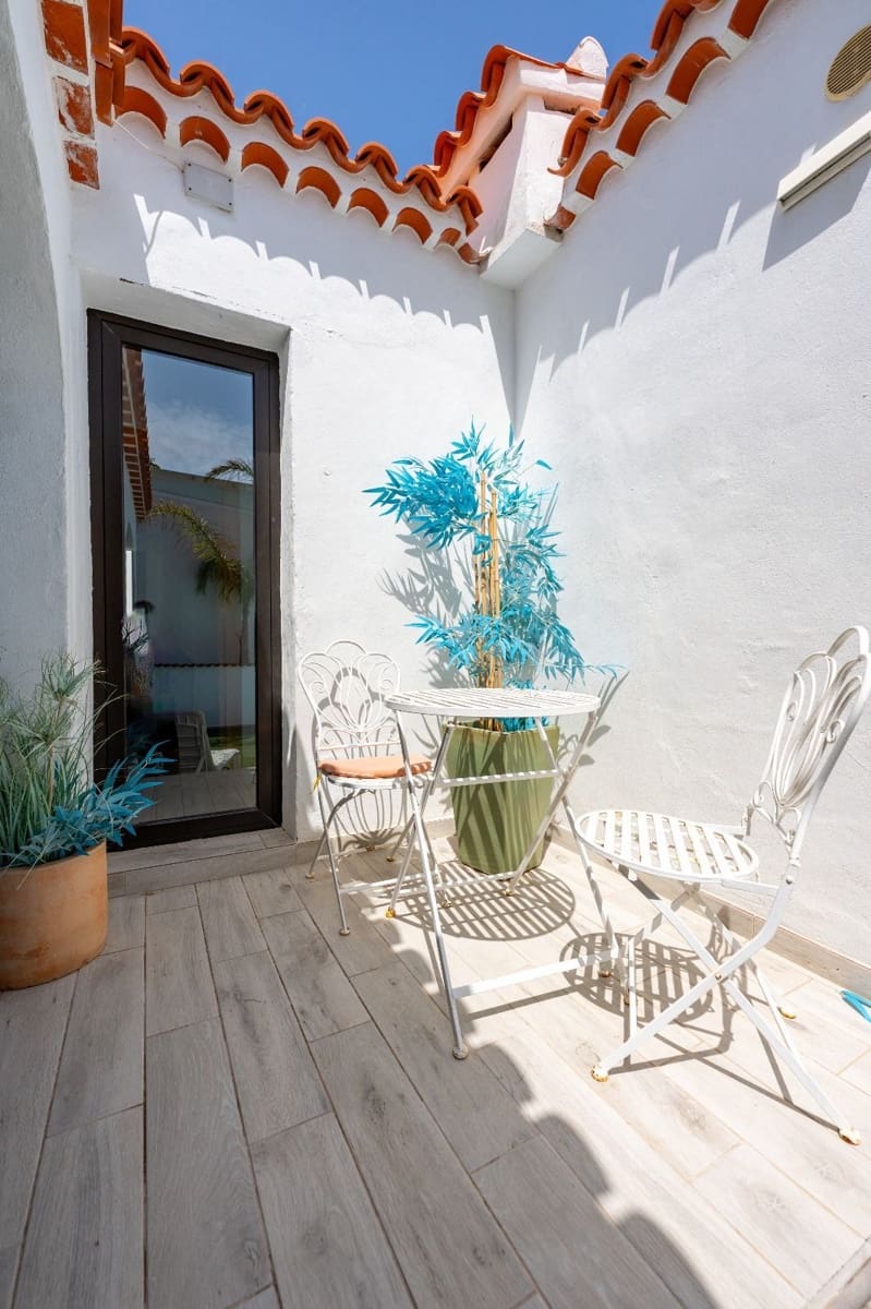 4 soveværelse Villa til salg i Golf del Sur med swimmingpool garage - € 1.100.000 (Ref: 9190523)