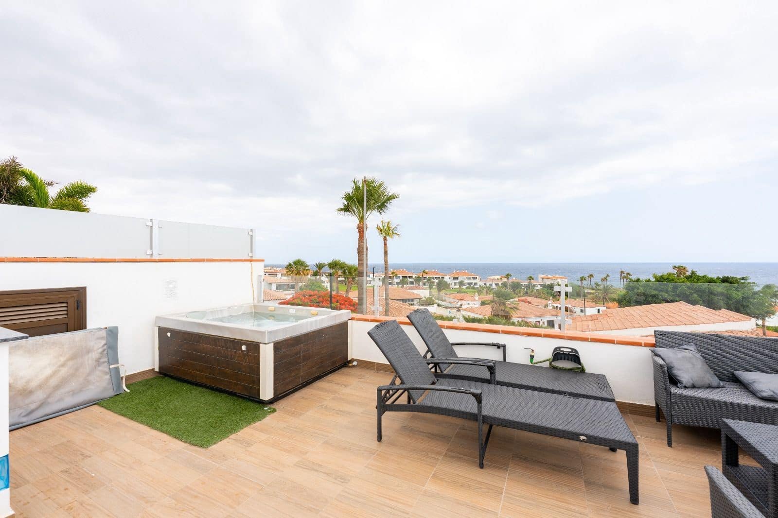 4 soveværelse Villa til salg i Golf del Sur med swimmingpool garage - € 1.100.000 (Ref: 9190523)