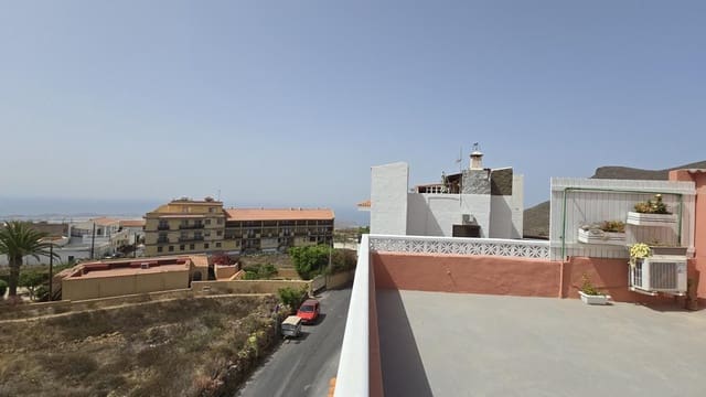 4 soverom Penthouse til salgs i Arona - € 334 900 (Ref: 9190525)