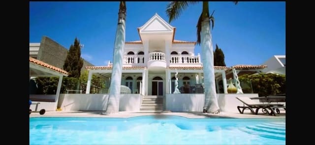 4 soveværelse Villa til salg i Playa de Fañabé Alto, Adeje med swimmingpool - € 2.125.000 (Ref: 9190536)