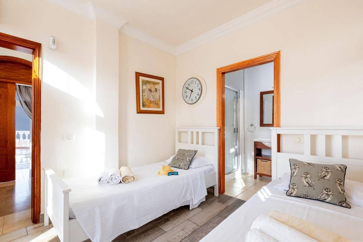 4 soveværelse Villa til salg i Adeje med swimmingpool - € 2.125.000 (Ref: 9190536)