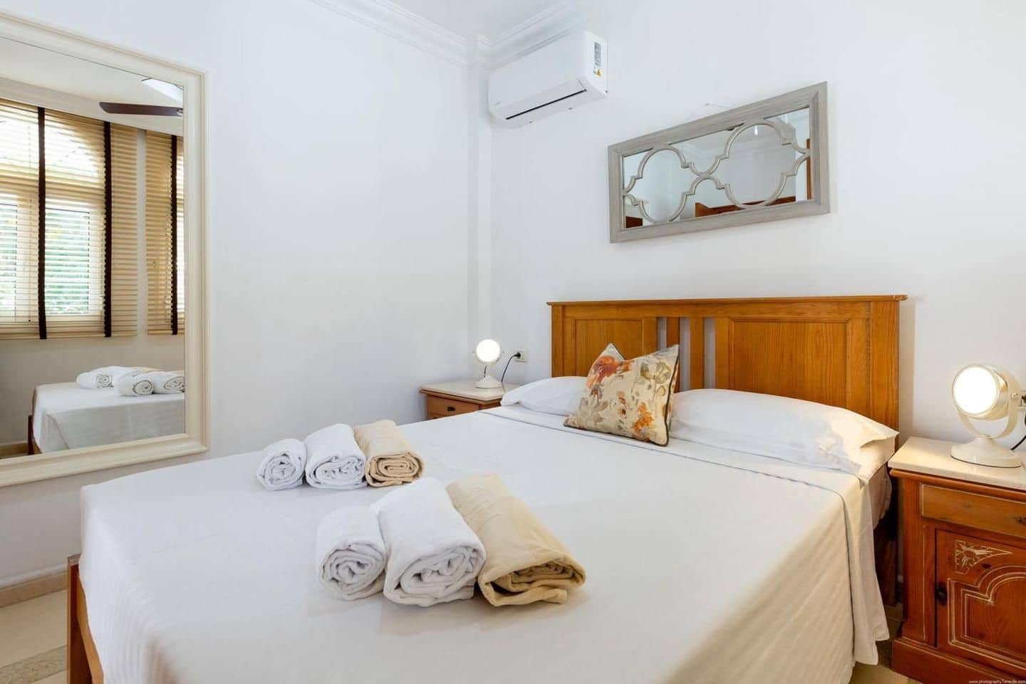 4 soveværelse Villa til salg i Adeje med swimmingpool - € 2.125.000 (Ref: 9190536)