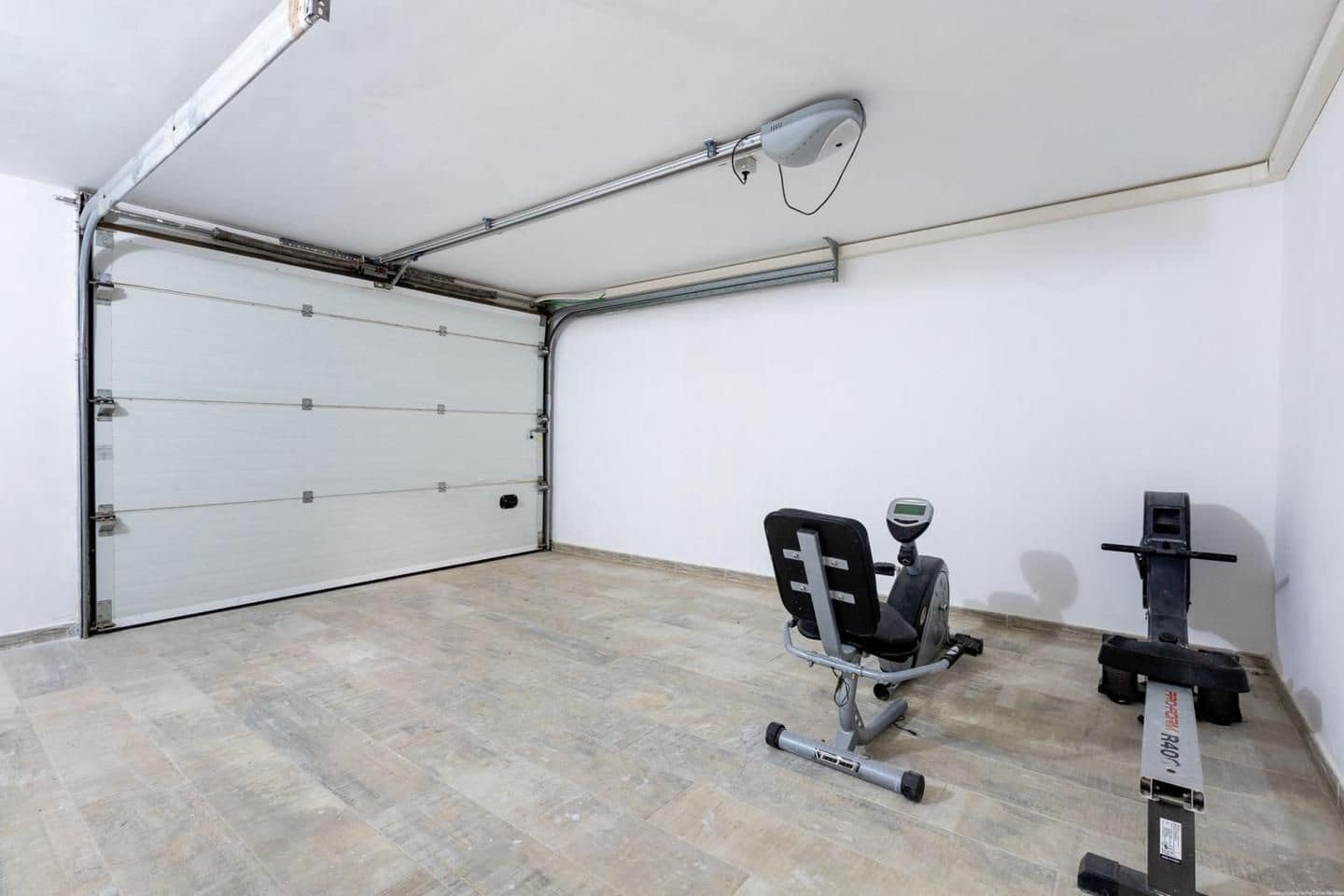 4 soveværelse Villa til salg i Adeje med swimmingpool - € 2.125.000 (Ref: 9190536)