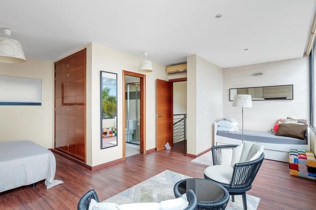 4 soveværelse Villa til salg i La Caldera, Adeje med swimmingpool garage - € 1.530.000 (Ref: 9190537)