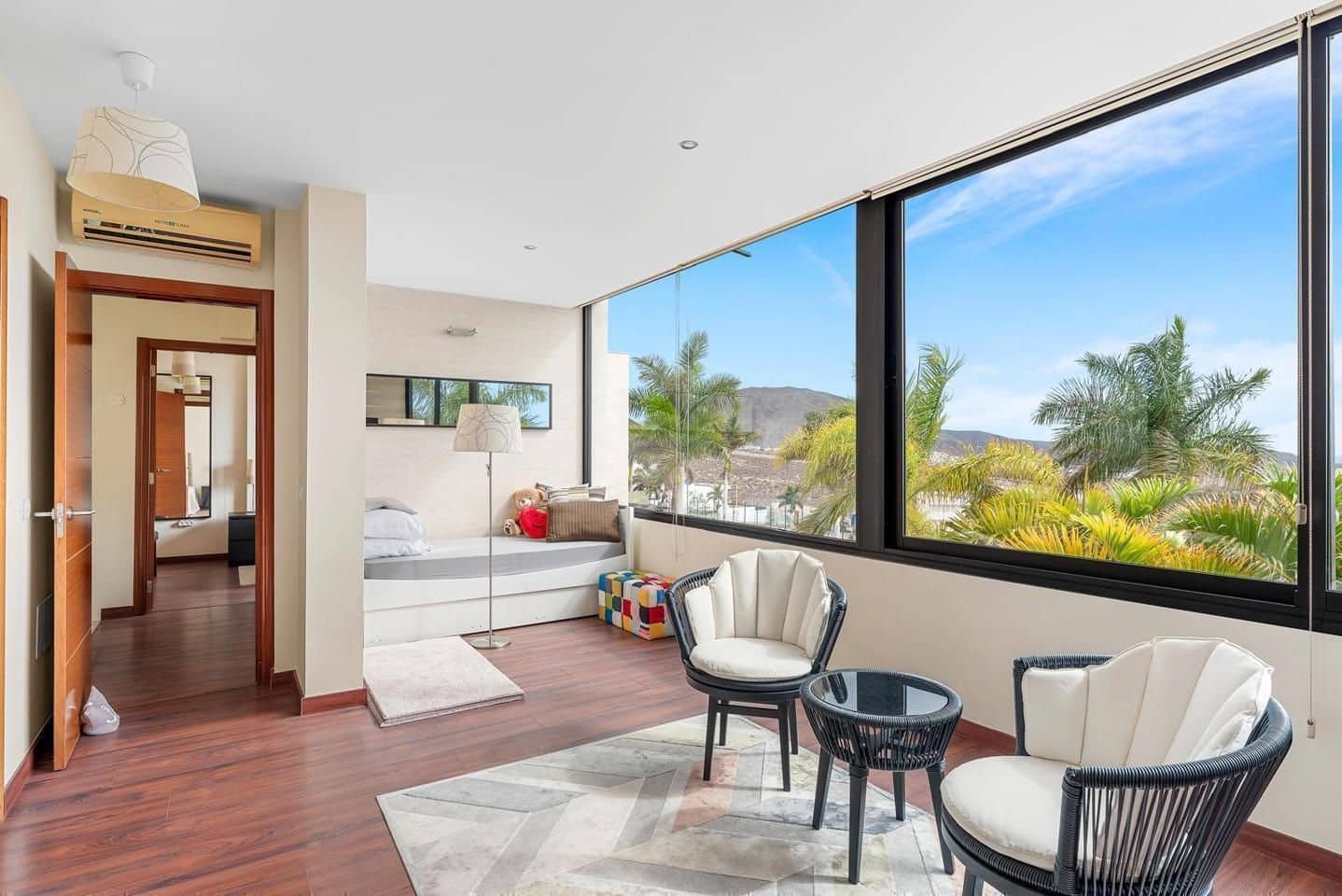 4 soveværelse Villa til salg i Adeje med swimmingpool garage - € 1.530.000 (Ref: 9190537)