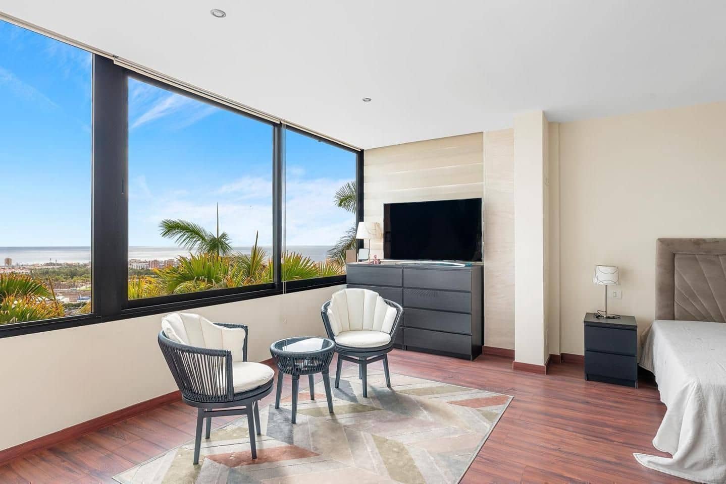 4 soveværelse Villa til salg i Adeje med swimmingpool garage - € 1.530.000 (Ref: 9190537)