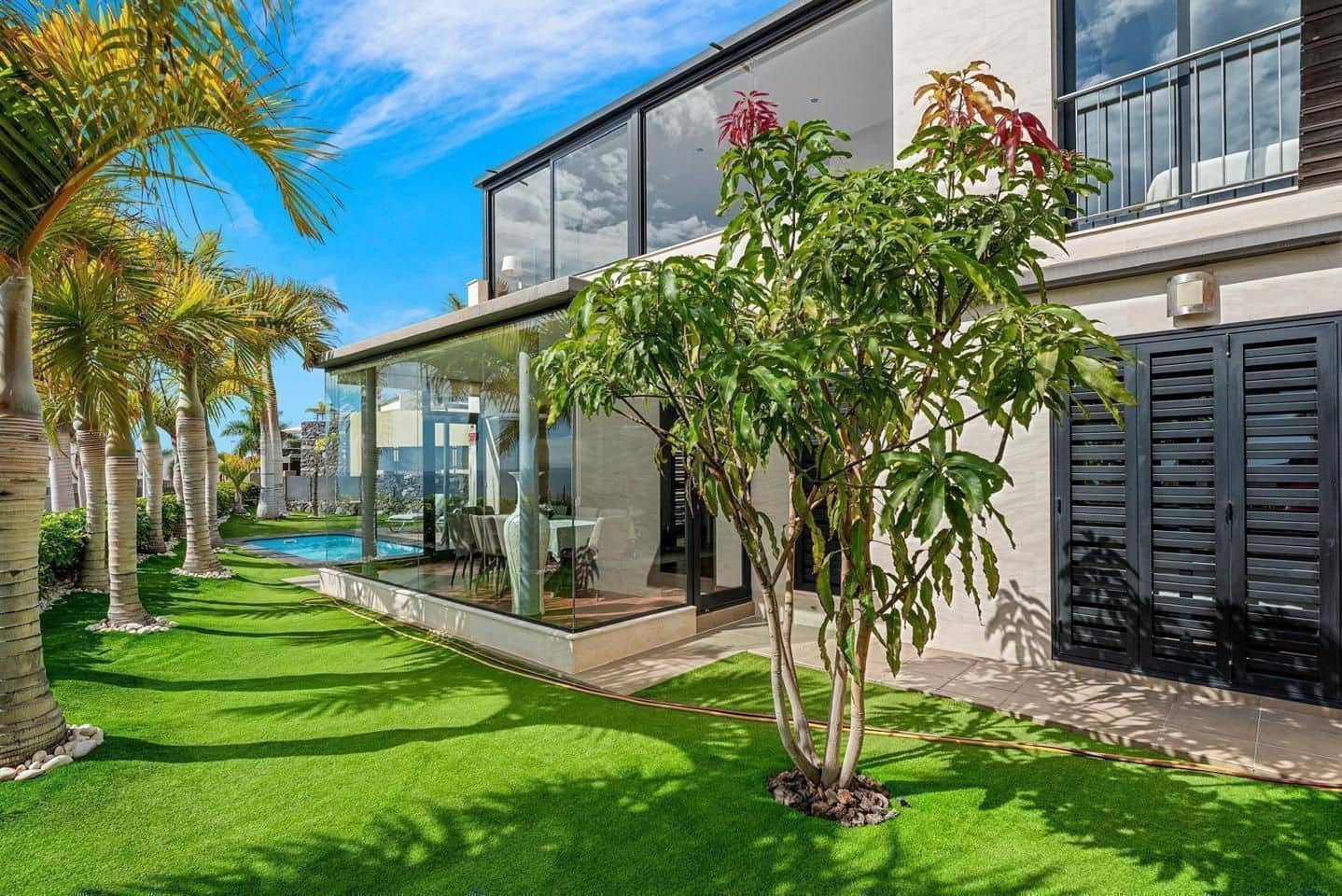 4 soveværelse Villa til salg i Adeje med swimmingpool garage - € 1.530.000 (Ref: 9190537)