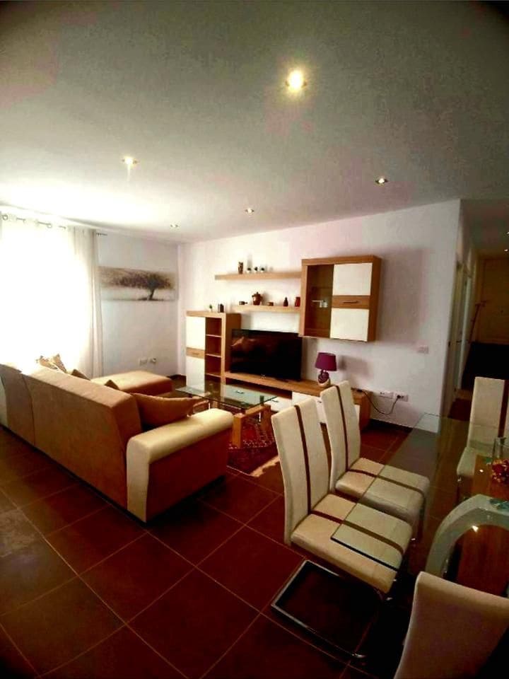 4 bedroom Villa for sale in Candelaria with pool garage - € 840,000 (Ref: 9190538)