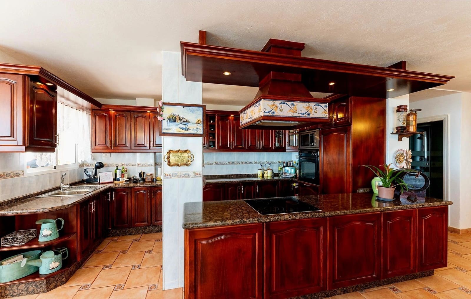 4 bedroom Villa for sale in Candelaria with pool garage - € 840,000 (Ref: 9190538)