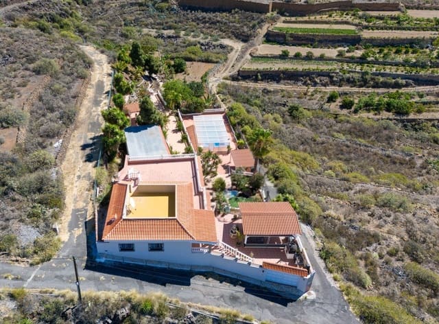 4 soveværelse Villa til salg i Candelaria med swimmingpool garage - € 840.000 (Ref: 9190538)