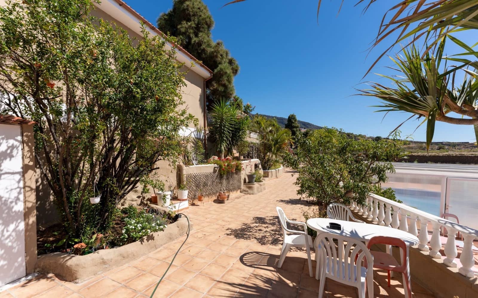 4 bedroom Villa for sale in Candelaria with pool garage - € 840,000 (Ref: 9190538)