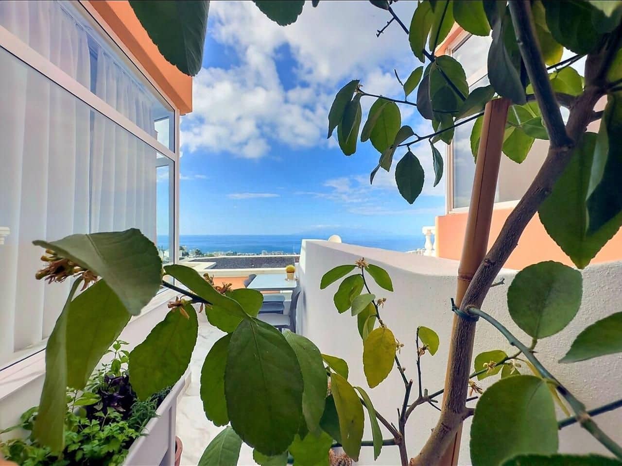 2 soverom Hus til salgs i Adeje med svømmebasseng - € 643 900 (Ref: 9190539)