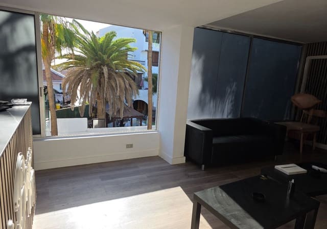 Local Commercial à vendre à Playa de las Americas, Arona - 279 000 € (Ref: 9190542)