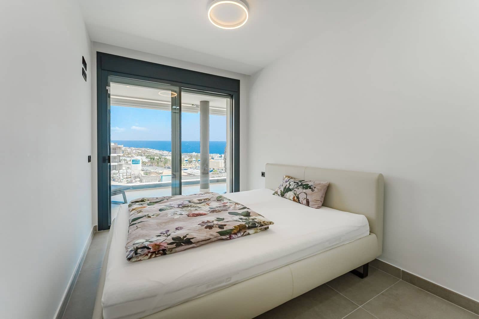 3 soveværelse Penthouse til salg i Costa Adeje med swimmingpool garage - € 1.420.000 (Ref: 9190543)