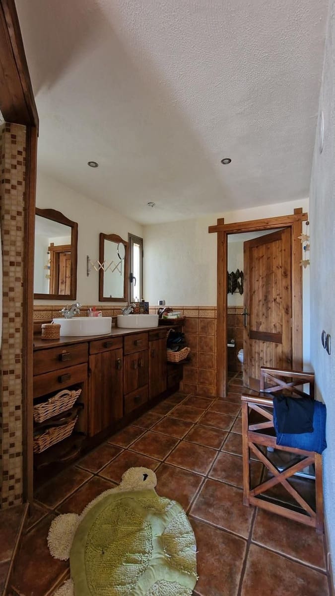 4 quarto Moradia para venda em Adeje com piscina garagem - 3 000 000 € (Ref: 9190869)