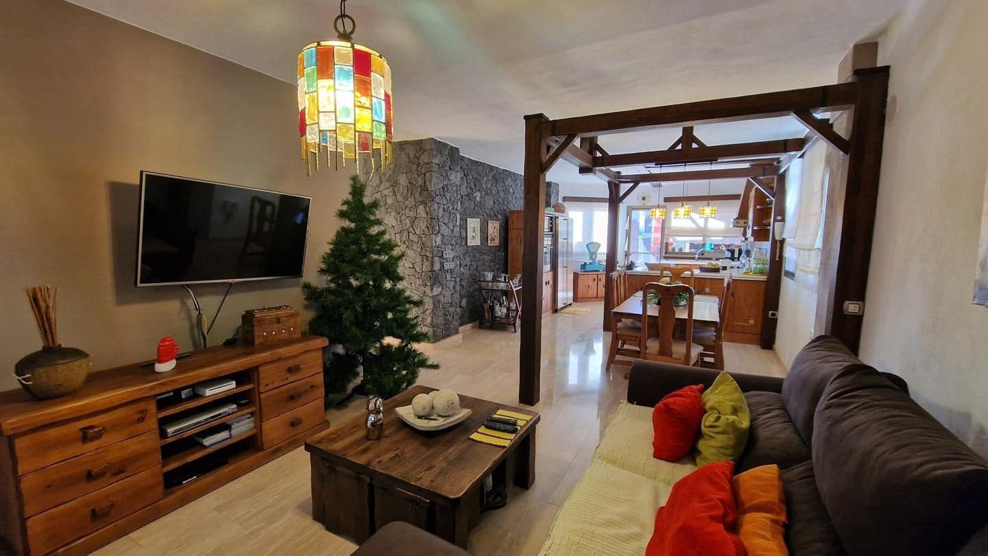 4 quarto Moradia para venda em Adeje com piscina garagem - 3 000 000 € (Ref: 9190869)