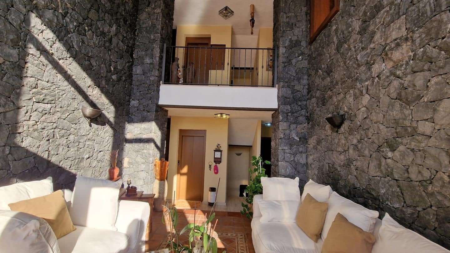 4 quarto Moradia para venda em Adeje com piscina garagem - 3 000 000 € (Ref: 9190869)